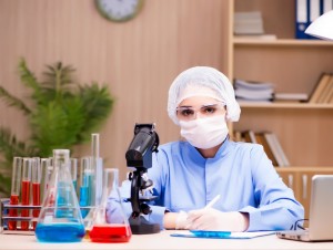 Лаборант-микробиолог